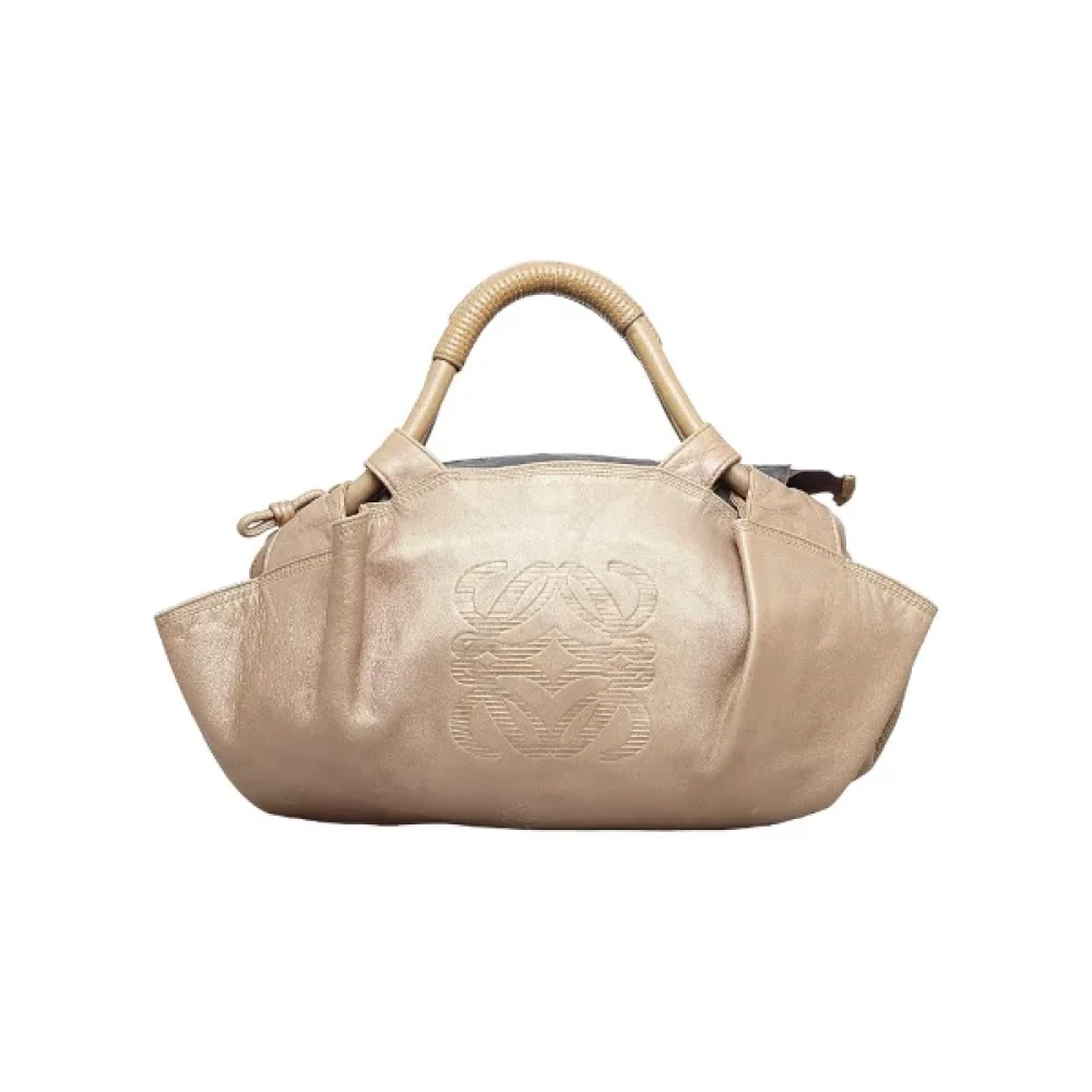 Loewe Pre-owned Leather handbags Geel Dames