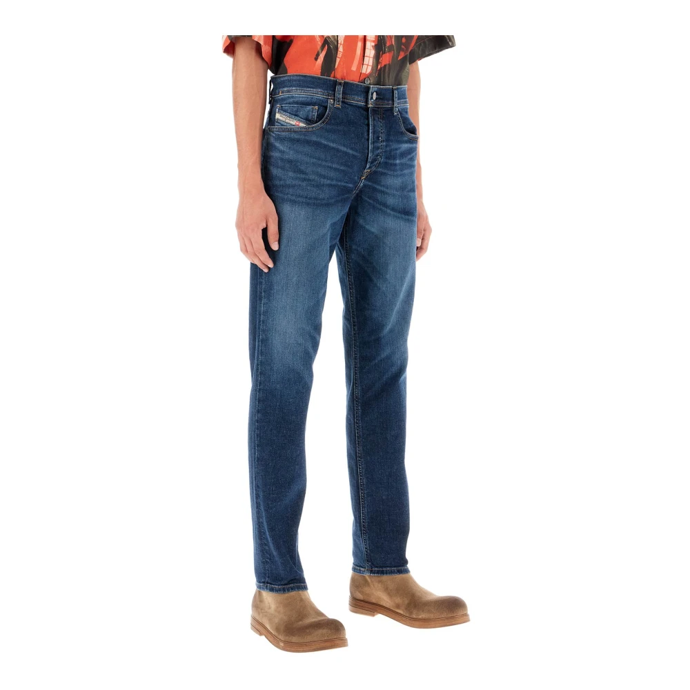 Diesel Tapered Jeans Medium Wash Distinctive Closure Blue Heren