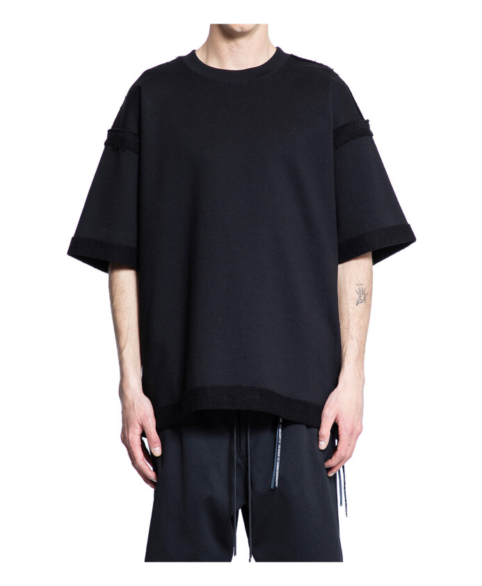 sweatshirt-en-coton-noir-avec-patch-crane-signature