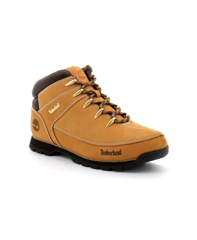 boots-a-lacets