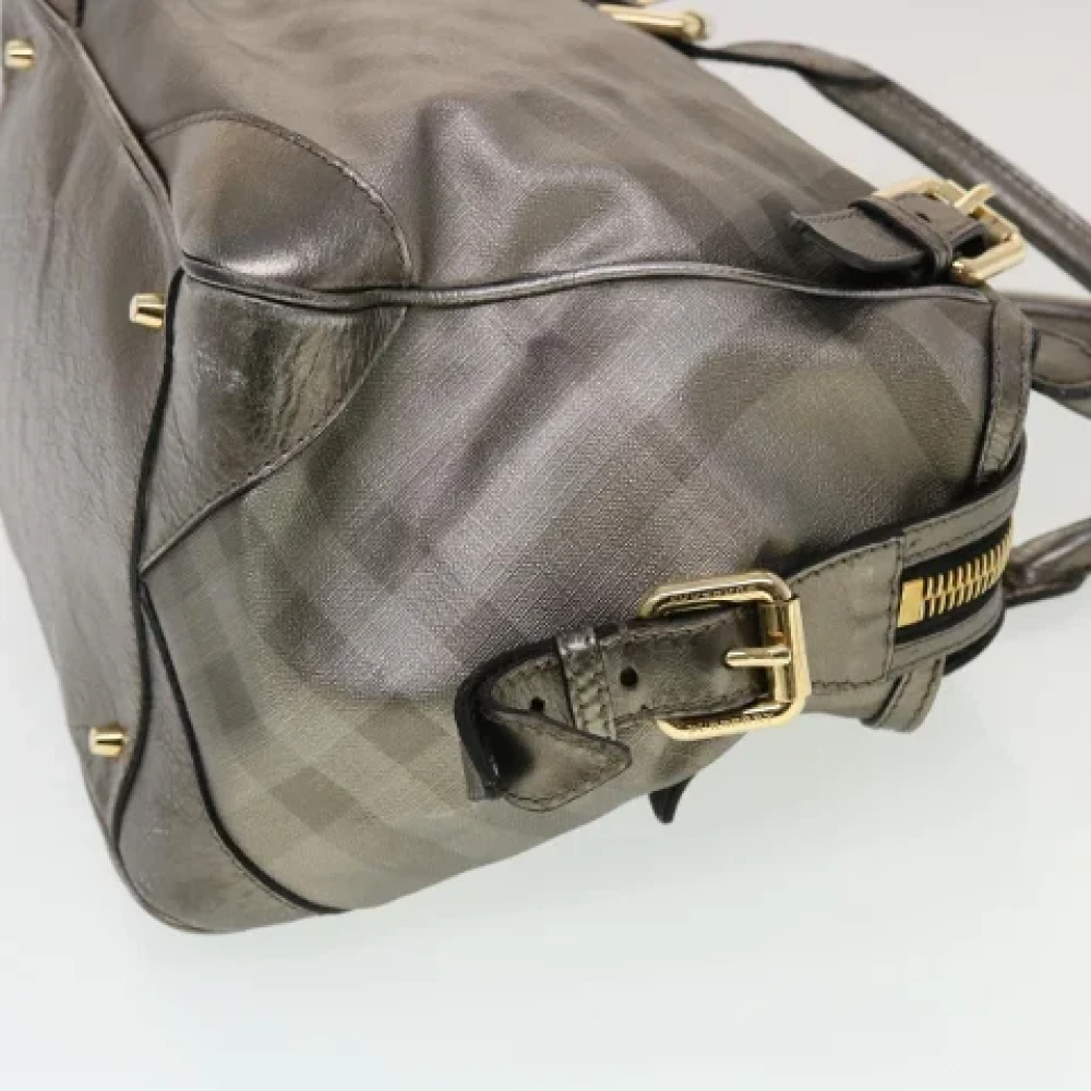 Burberry Vintage Pre-owned Leather shoulder-bags Gray Dames