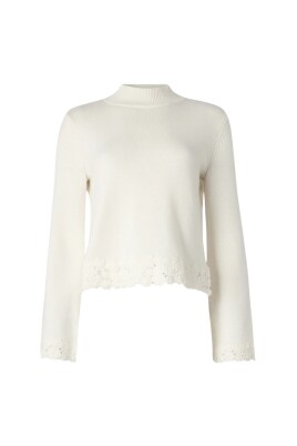 embroidered-sweater-in-white-snow