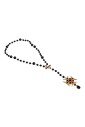 chaine-avec-pendentif-rosaire-or-et-perles-noires