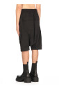 zwarte-cargo-bermuda-shorts