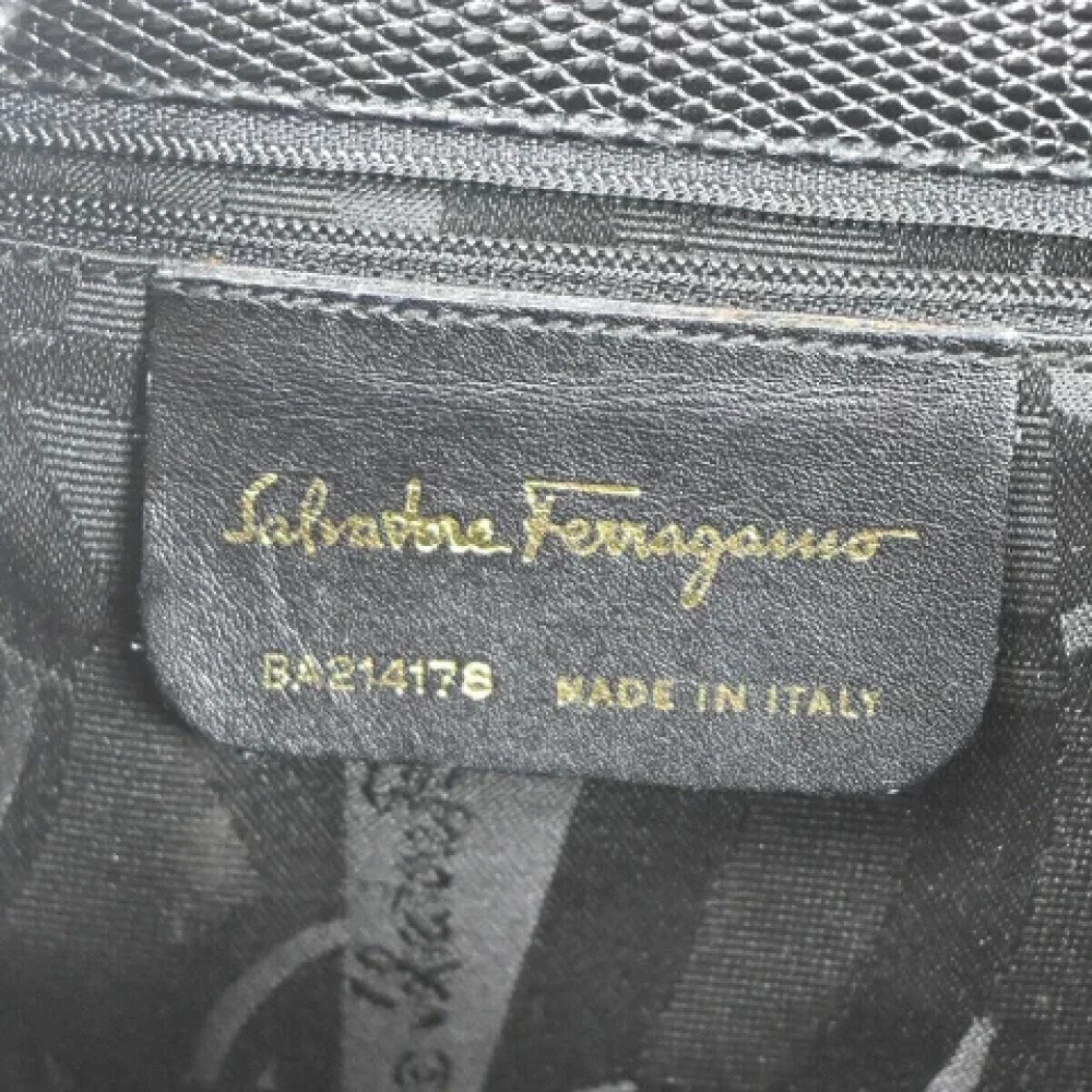 Salvatore Ferragamo Pre-owned Canvas handbags Black Dames