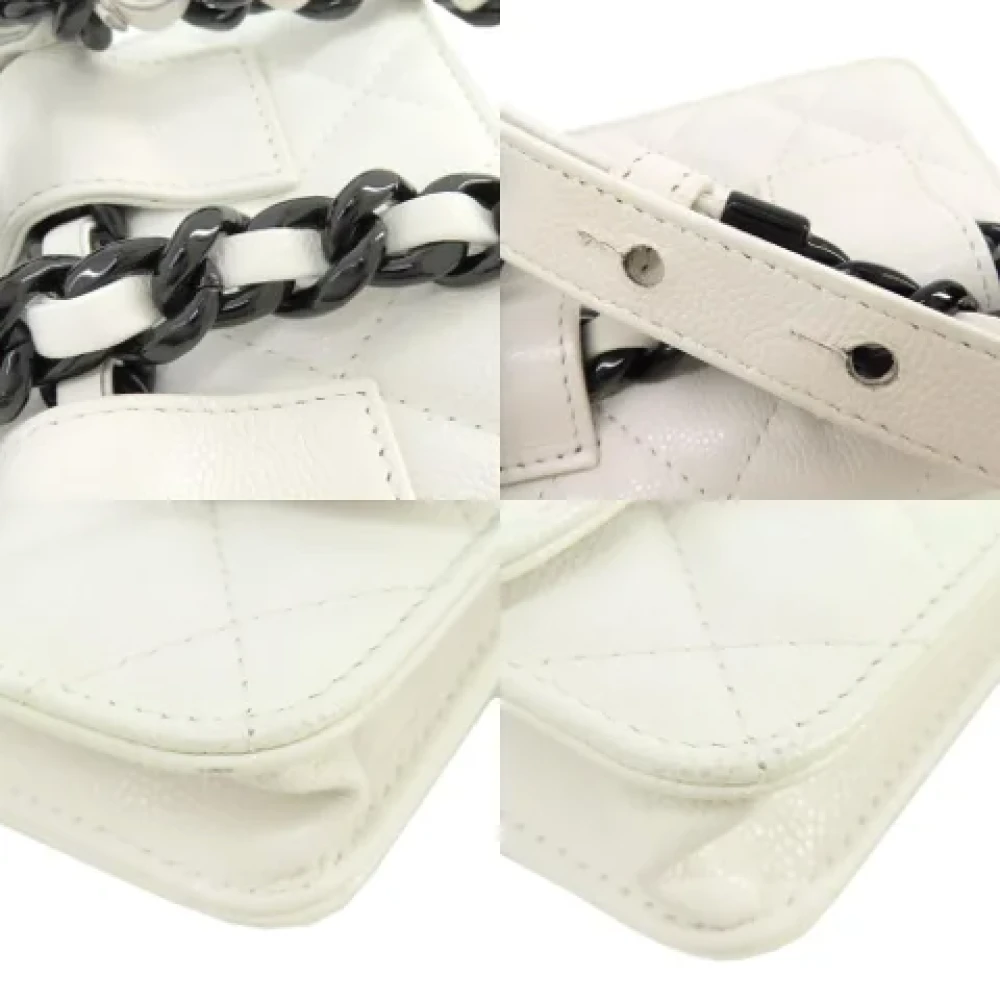Chanel Vintage Pre-owned Leather crossbody-bags White Dames