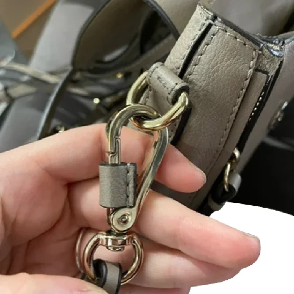 Chloé Pre-owned Leather backpacks Gray Dames