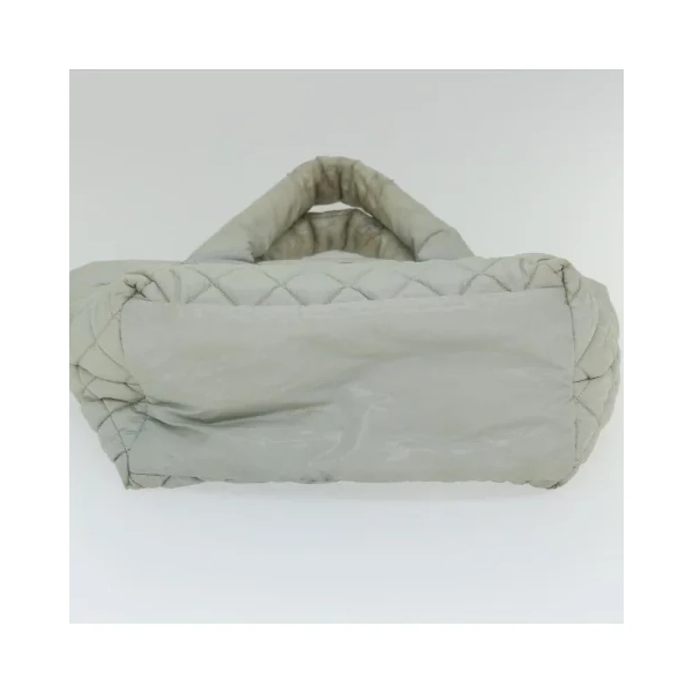 Chanel Vintage Pre-owned Nylon handbags Gray Dames