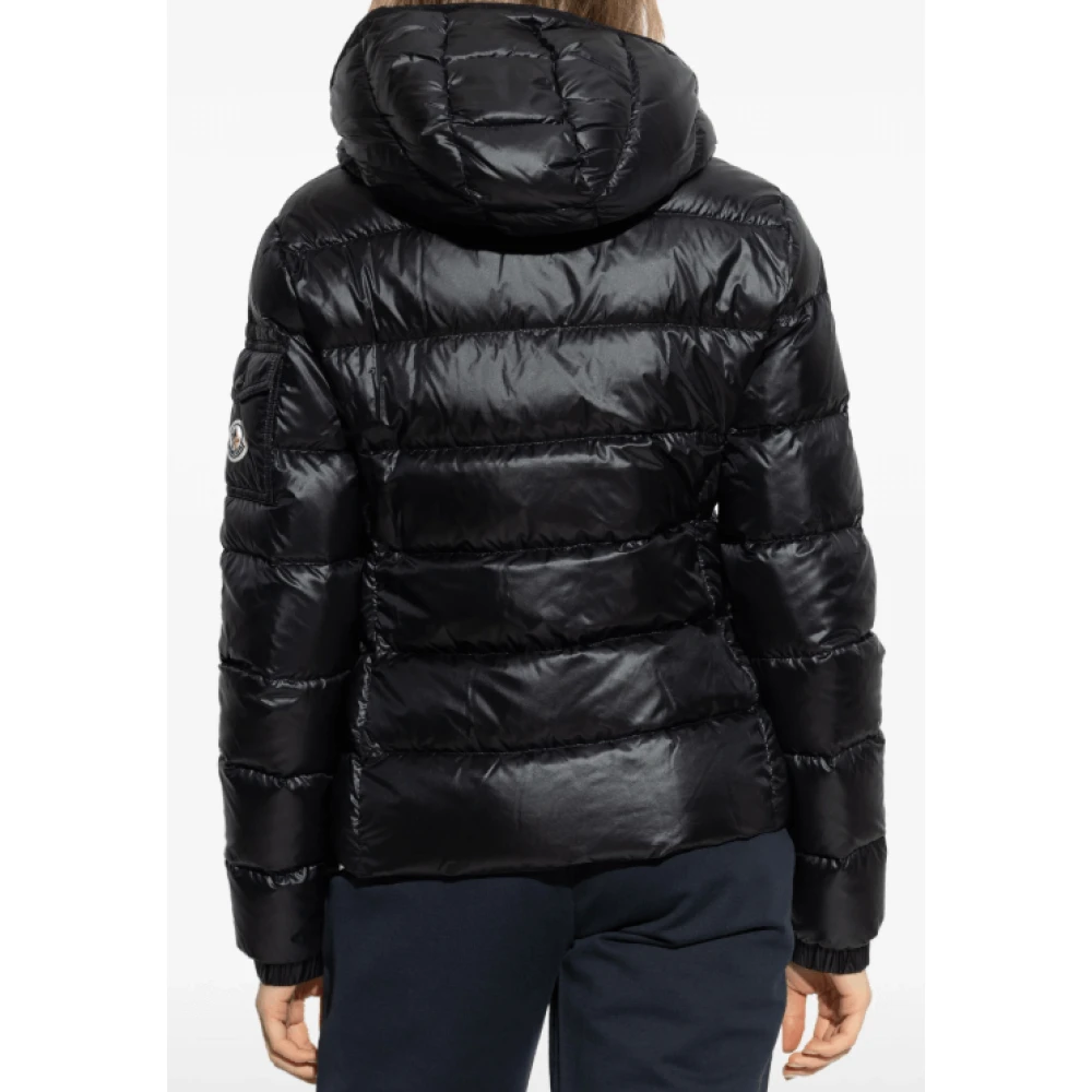 Moncler Zwarte gewatteerde jas met capuchon en rits Black Dames