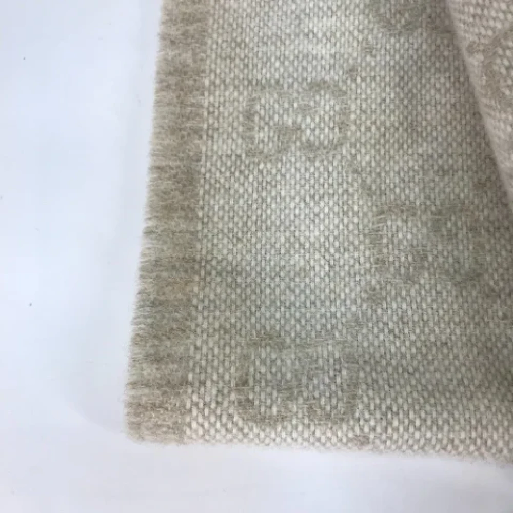 Gucci Vintage Pre-owned Wool scarves Beige Dames