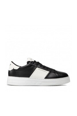 black-low-top-sneakers-x4x570xn010q475