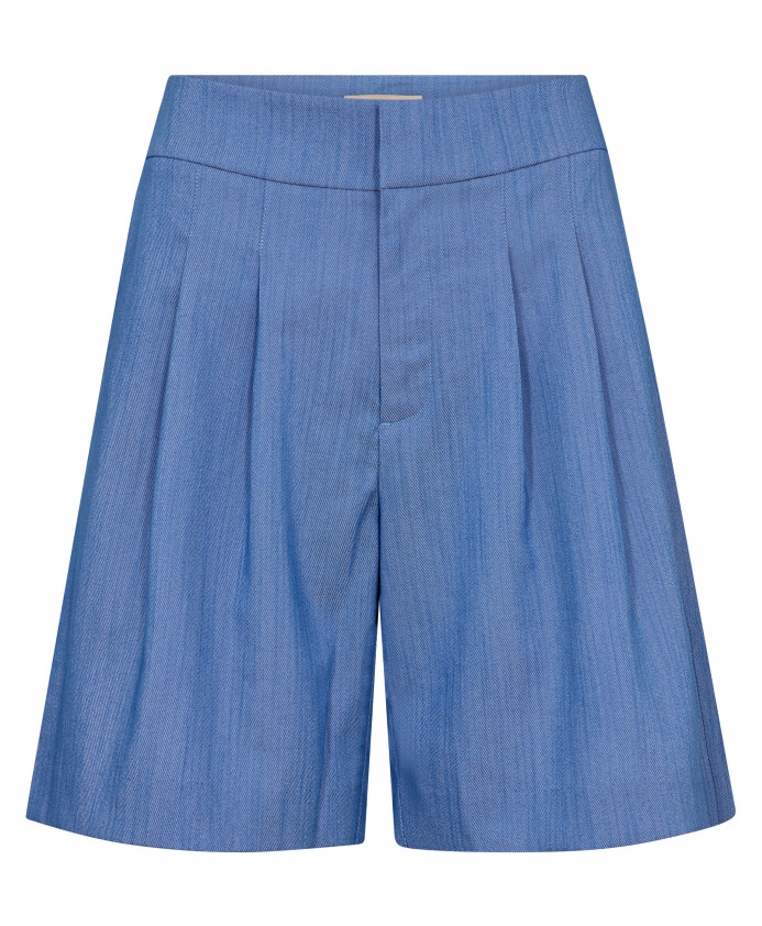 denim-shorts-met-een-moderne-twist