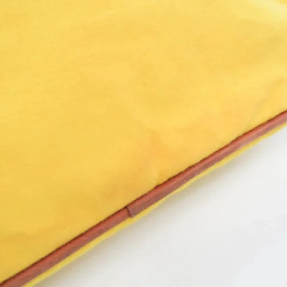 Hermès Vintage Pre-owned Leather pouches Yellow Dames
