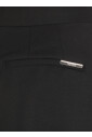 zwarte-wollen-broek-met-ritssluiting-aan-de-voorkant