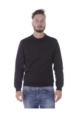 t-shirt-sweatshirt
