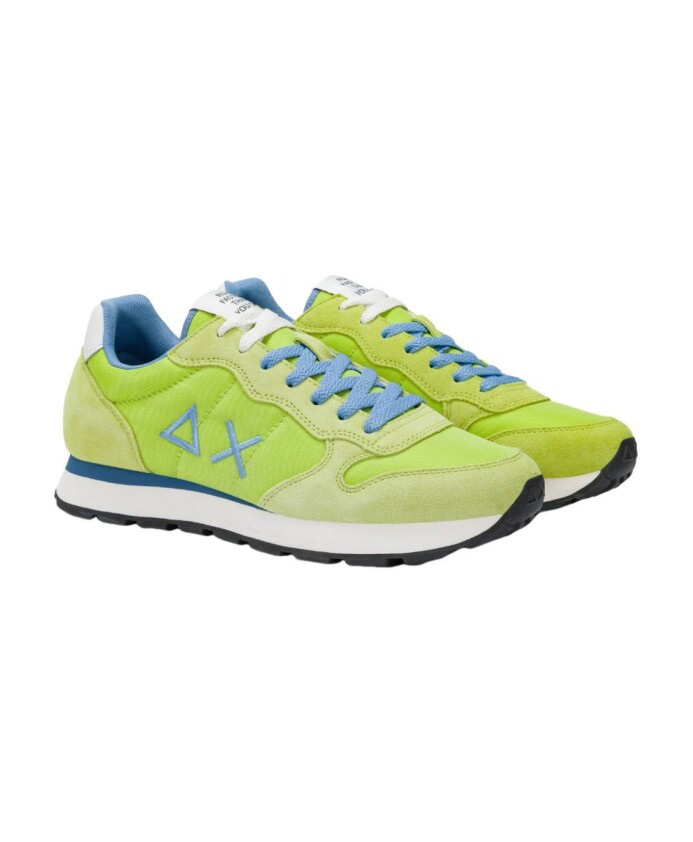 baskets-en-daim-citron-avec-double-lacet-blanc