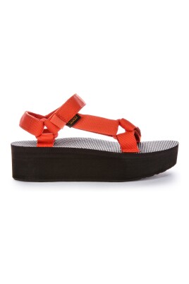 coral-flatform-sandals-women