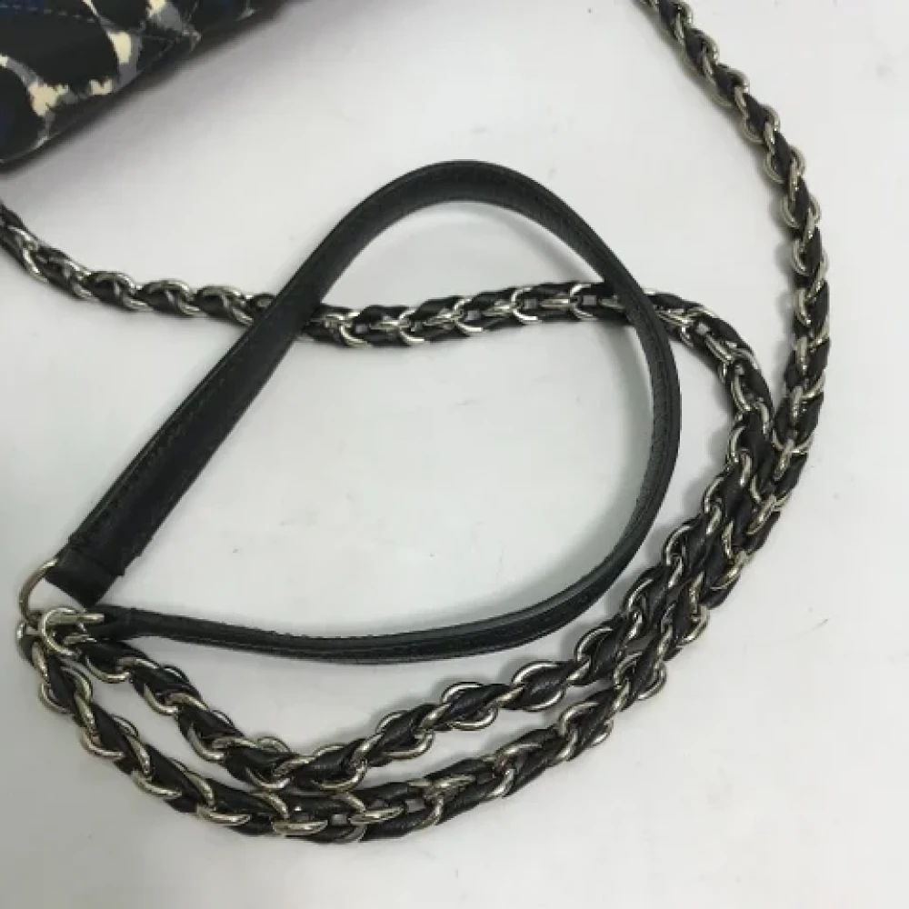Salvatore Ferragamo Pre-owned Fabric shoulder-bags Black Dames