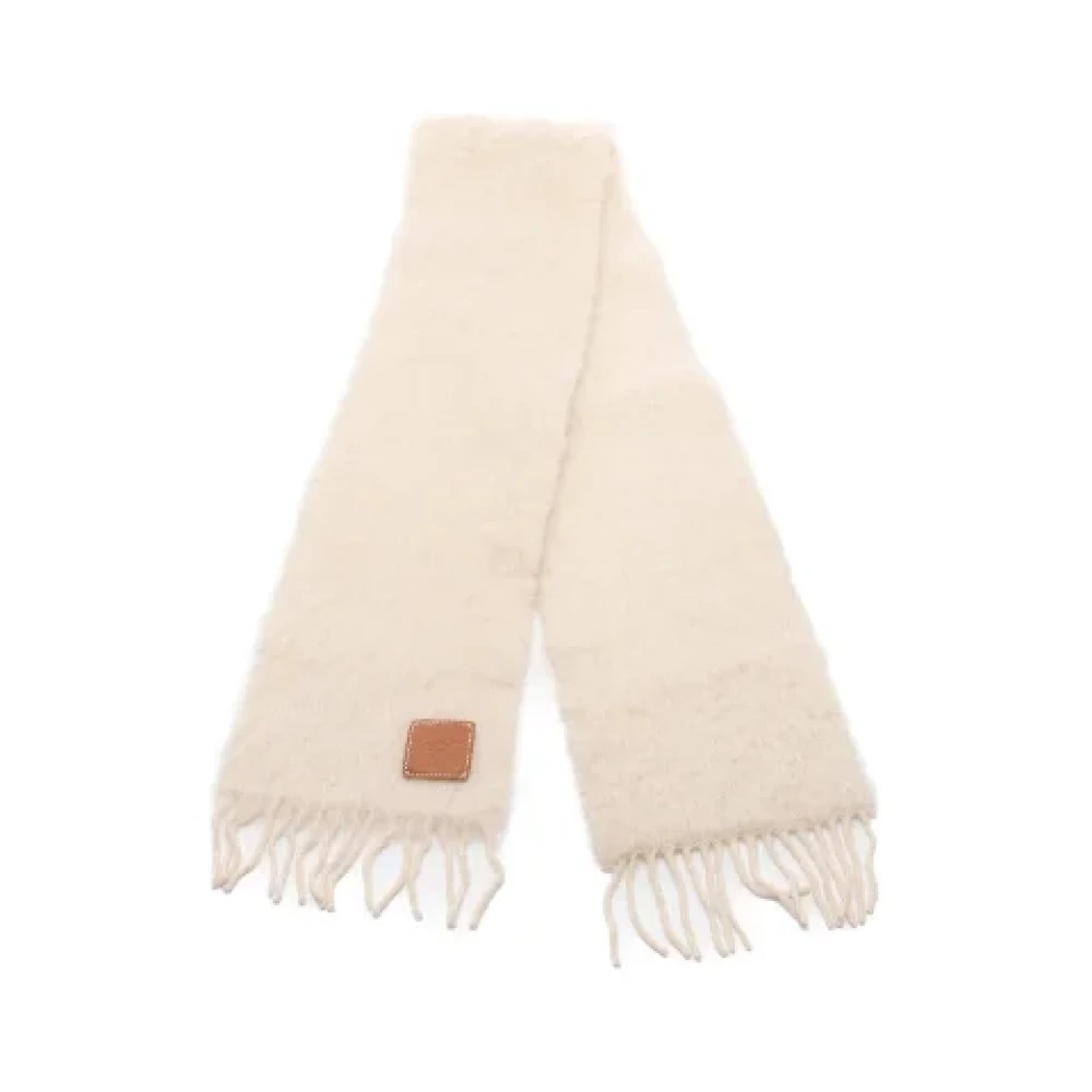 Loewe Pre-owned Wool scarves Beige Dames