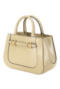 sac-en-cuir-polyvalent-avec-details-artisanaux