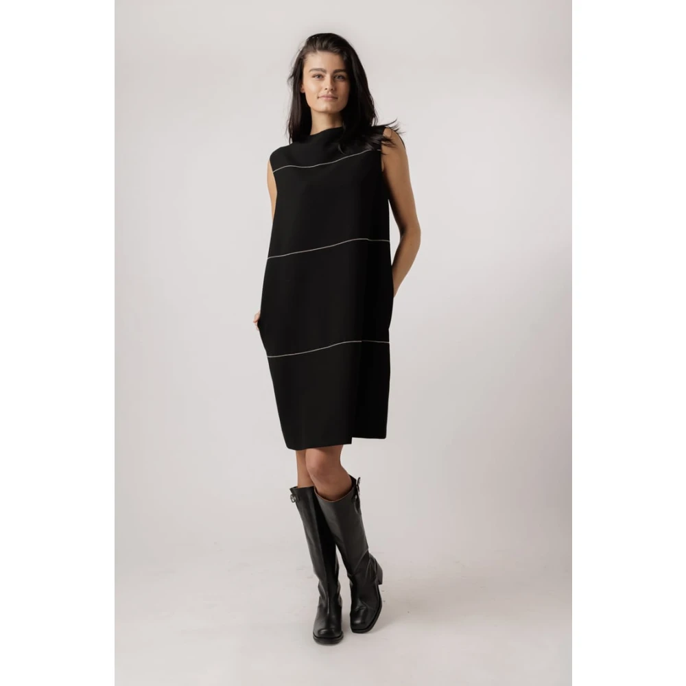 PESERICO Midi jurk met horizontale lijnen en zakken Black Dames