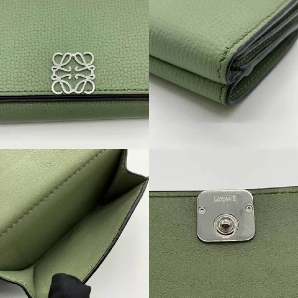 Loewe Pre-owned Leather wallets Green Dames