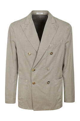 modern-double-breasted-suit