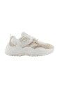 sneakers-blanches-pour-un-look-elegant