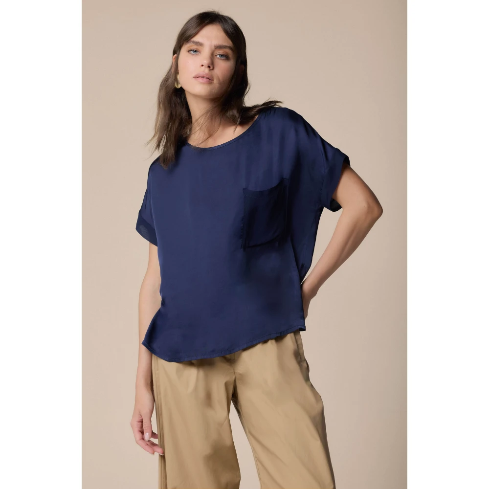Kocca Stijlvolle Blouses voor Vrouwen Blue Dames