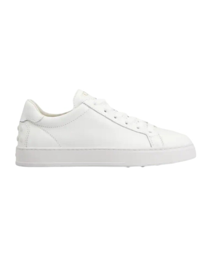 sneakers-blanches-en-cuir-de-veau-avec-semelle-en-caoutchouc