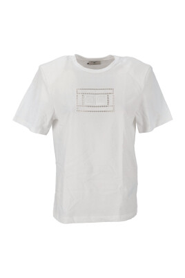 t-shirt-decontracte-en-bleu