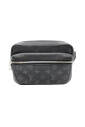 pre-owned-toile-pochettes-minaudieres
