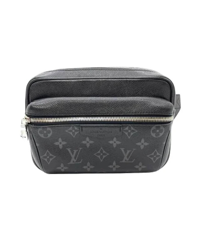 pre-owned-toile-pochettes-minaudieres
