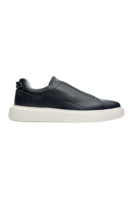 casual-sneakers-for-everyday-wear