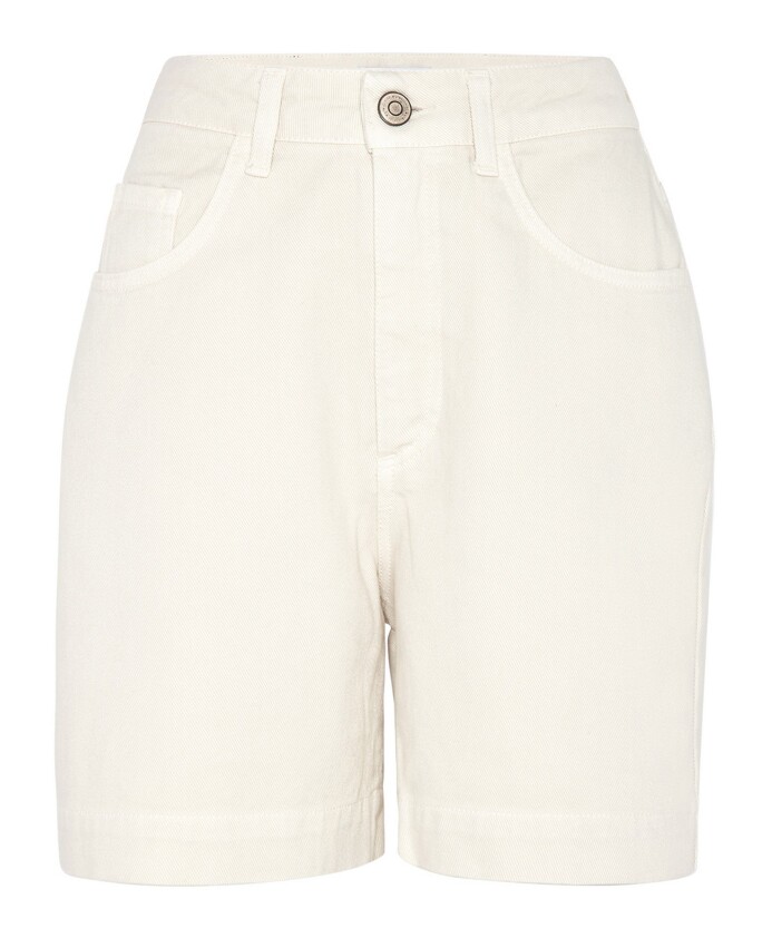 flared-bull-shorts