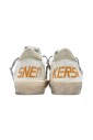 sneakers-blanches-avec-application-detoile