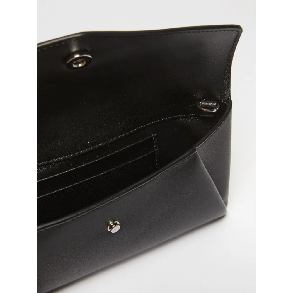 Max Mara Zwarte leren envelopportemonnee met ketting Black Dames