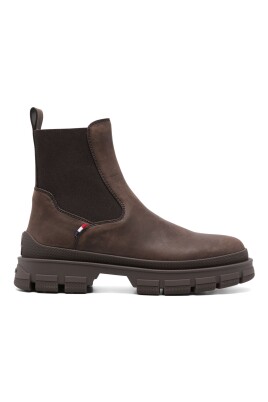 brown-leather-chelsea-boots