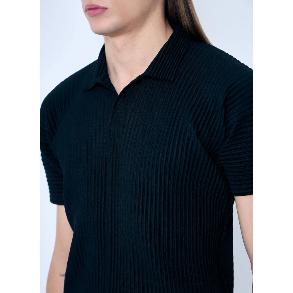Issey Miyake Geplooide Polo Top Korte Mouw Ronde Hals Black Heren