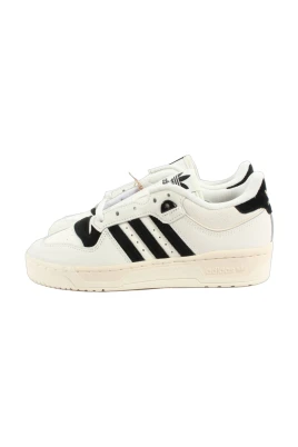 Låga Sneakers Vit/Svart Rivalry 86