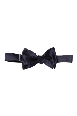 blue-silk-bow-tie-elegant-style
