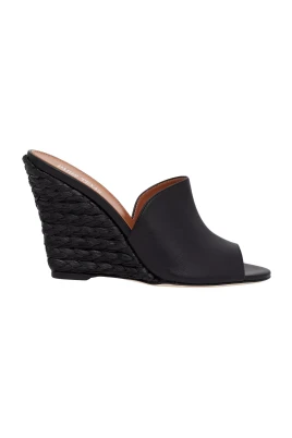 Flip-Flops På Flätad Klack