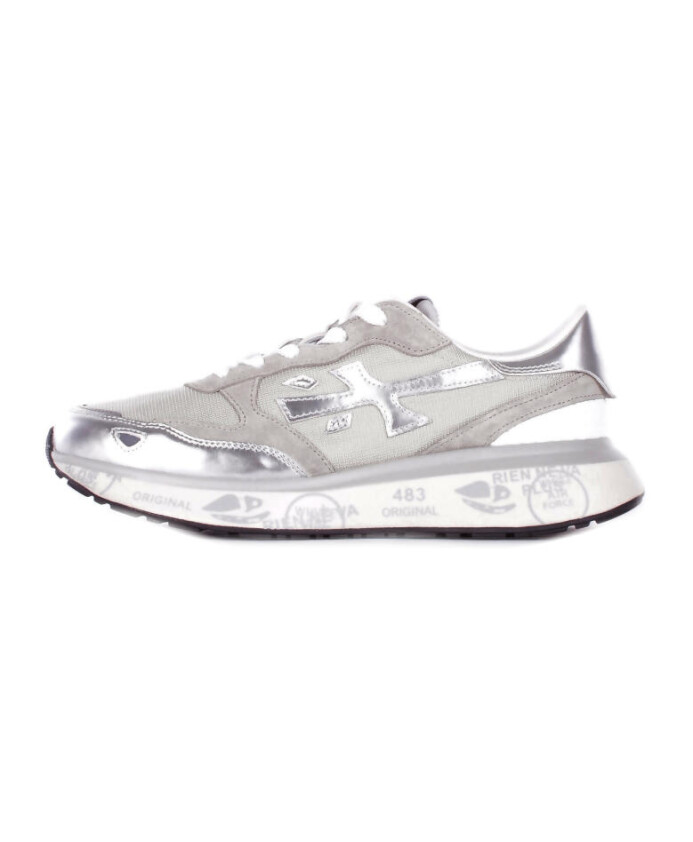 leather-sneakers-with-logo-details