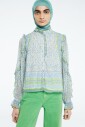 chemisier-transparent-imprime-avec-details-a-volants