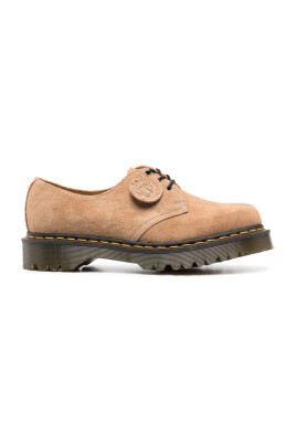 lace-up-derby