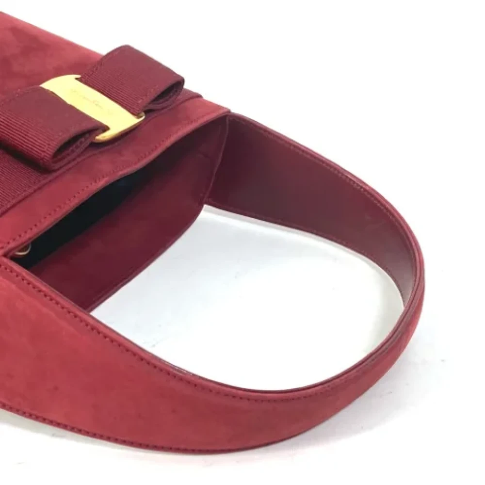 Salvatore Ferragamo Pre-owned Suede shoulder-bags Red Dames