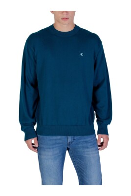 blue-knitwear-with-round-neck