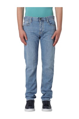 stone-washed-casual-jeans