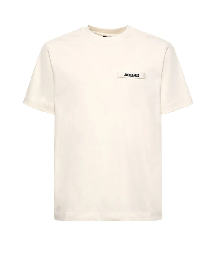 t-shirt-elegant-avec-une-touche
