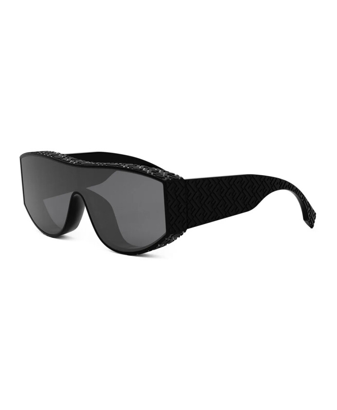 stylish-sunglasses-with-black-frame